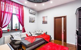 Alfa Apartments Uzhgorodska